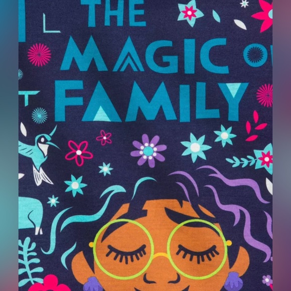 Encanto Pajamas.  Girls size 7.  New with Tags - Picture 3 of 5